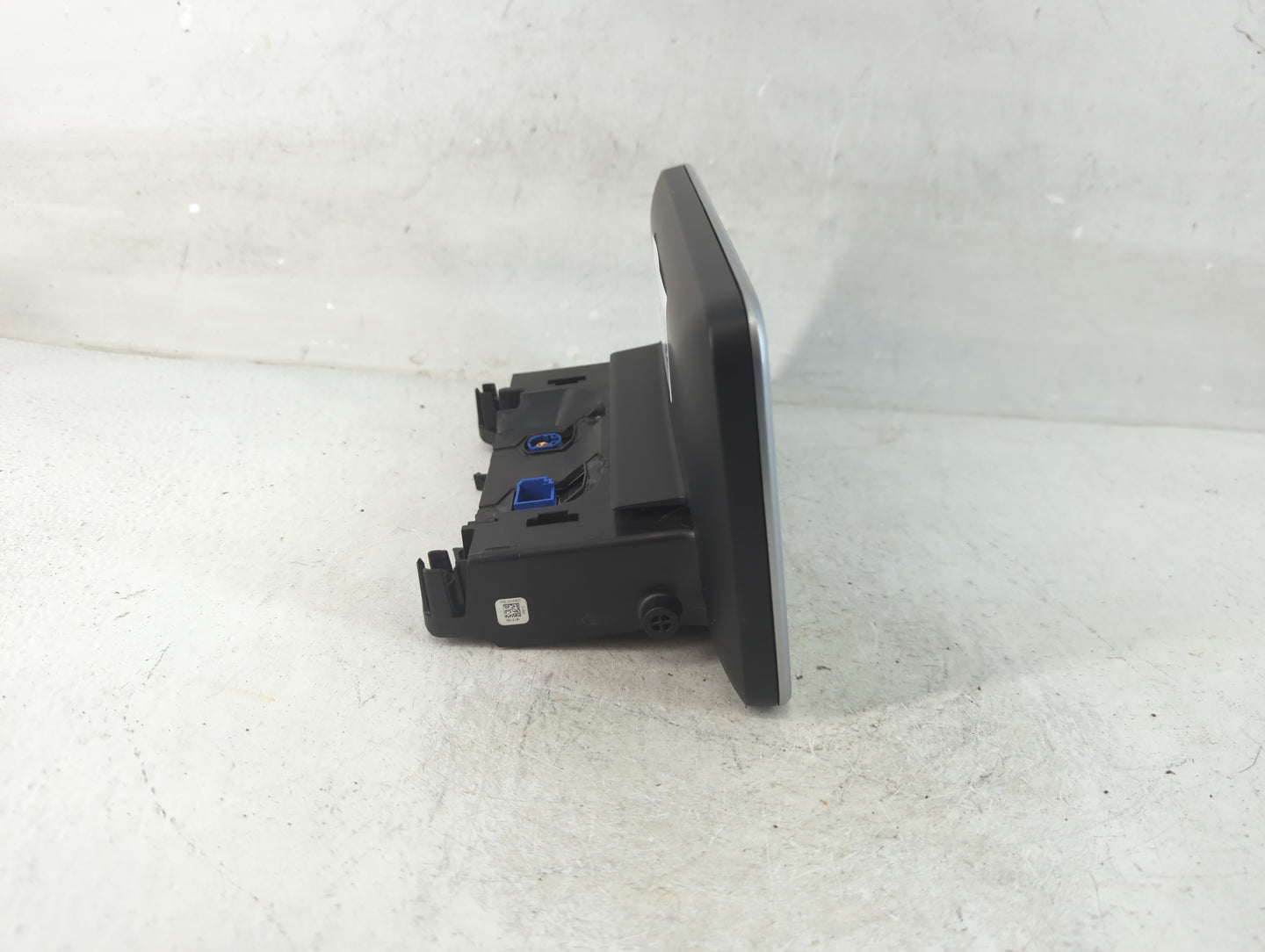 2012-2014 Mercedes-benz C300 Information Display Screen - Oemusedautoparts1.com
