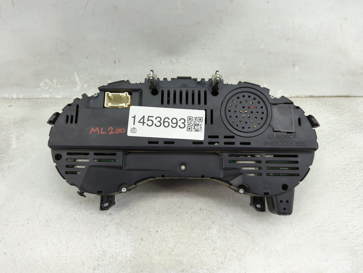 2015 Mercedes-Benz Cla Instrument Cluster Speedometer Gauges P/N:1030052181 Miles:125K Fits OEM Used Auto Parts - Oemusedaut