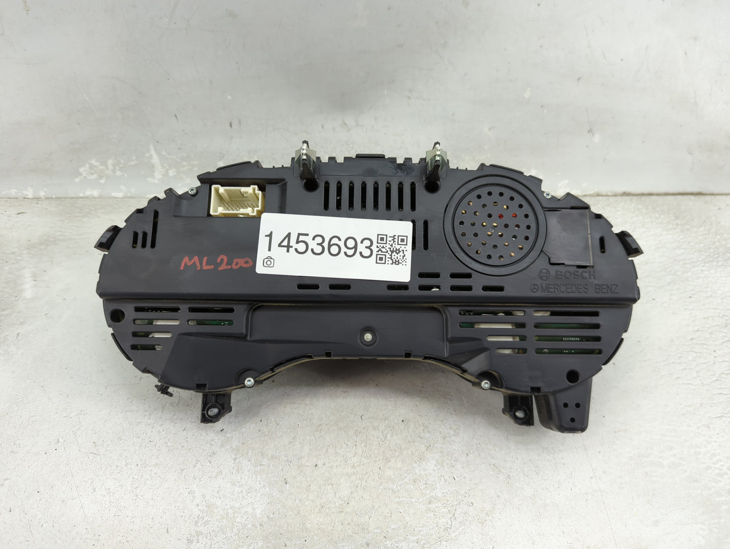2015 Mercedes-Benz Cla Instrument Cluster Speedometer Gauges P/N:1030052181 Miles:125K Fits OEM Used Auto Parts - Oemusedaut