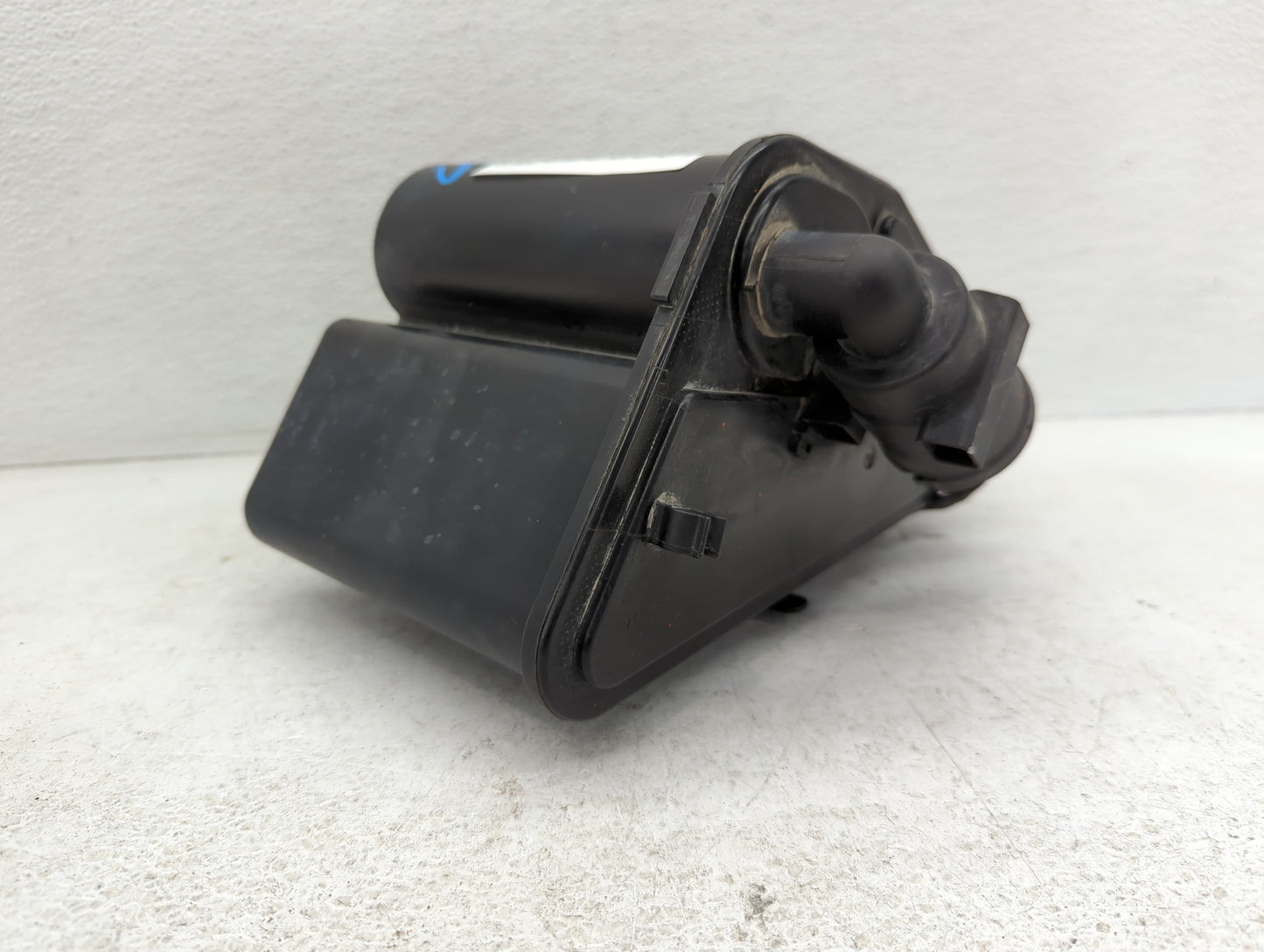 2015 Mercedes-benz Cla250 Fuel Vapor Charcoal Canister 1082250 - Oemusedautoparts1.com
