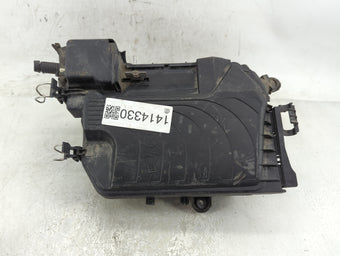 compare product 2014-2019 Mercedes-Benz Cla250 Fusebox Fuse Box Panel Relay Module P/N:2465400182 Fits OEM Used Auto Parts