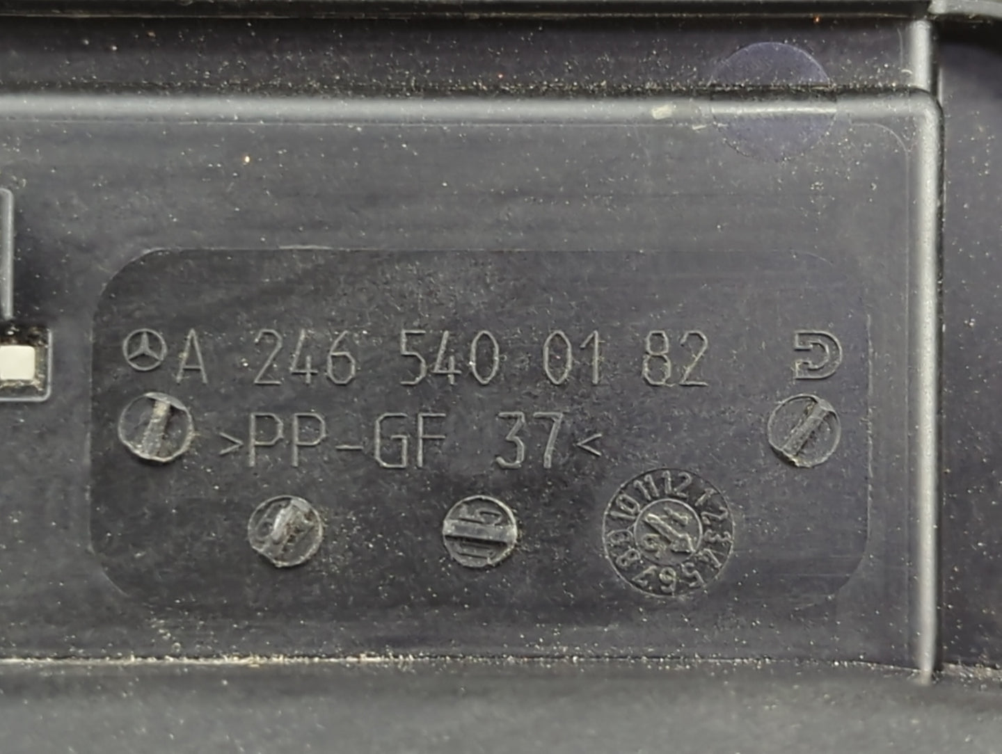 2014-2019 Mercedes-Benz Cla250 Fusebox Fuse Box Panel Relay Module P/N:2465400182 Fits OEM Used Auto Parts - Oemusedautopart