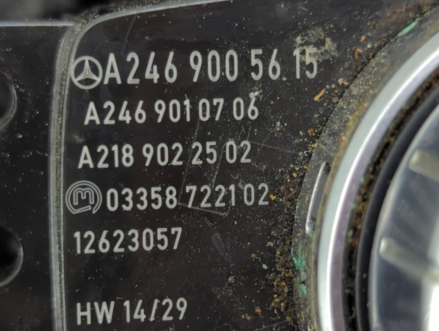 2014-2016 Mercedes-Benz Cla250 Radio AM FM Cd Player Receiver Replacement P/N:A2469005615 A2469010706 Fits OEM Used Auto Par