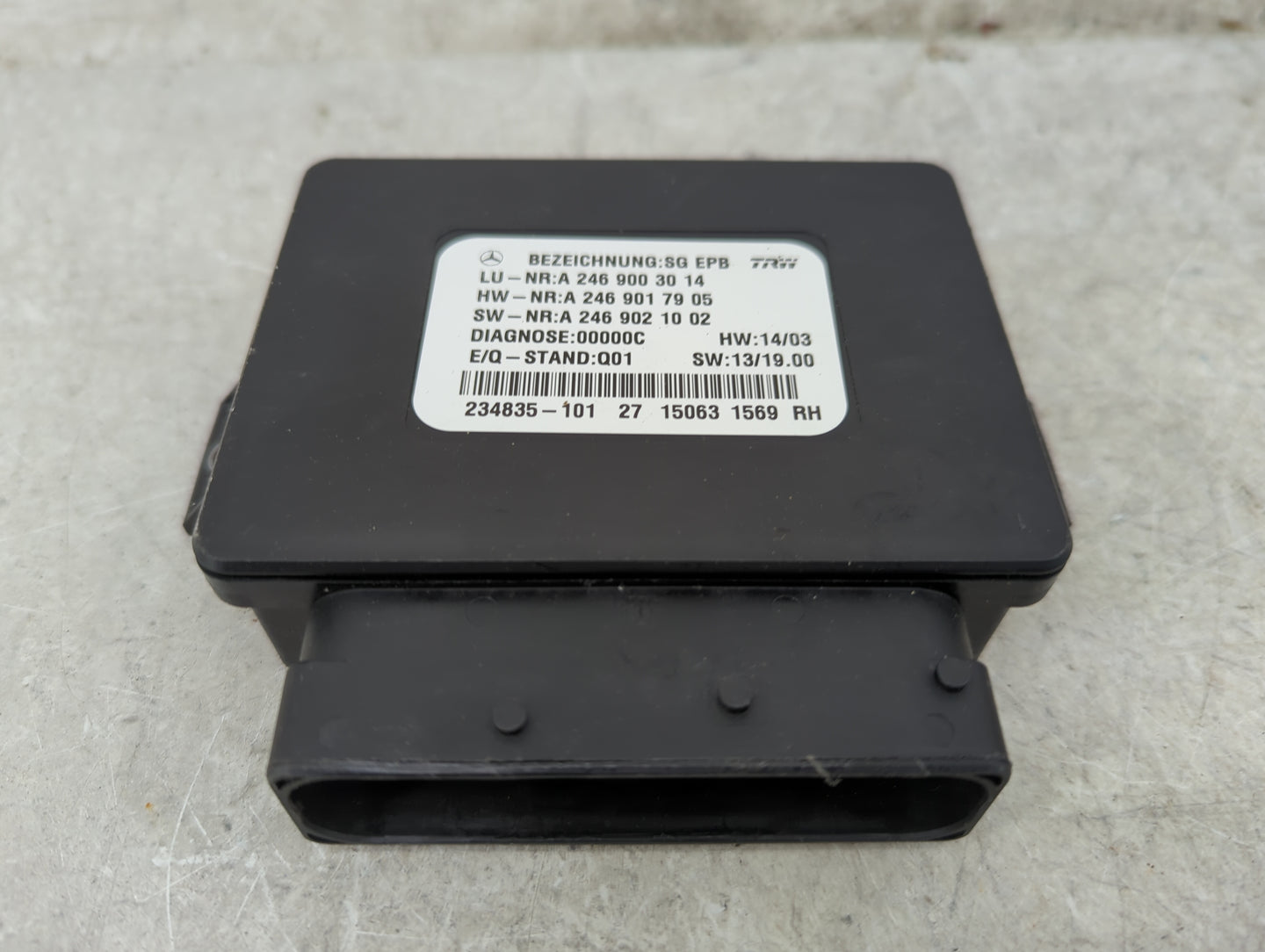 2014 Mercedes-benz Cla250 Body Control Module Bcm Inner Cabin Fuse Box - Oemusedautoparts1.com