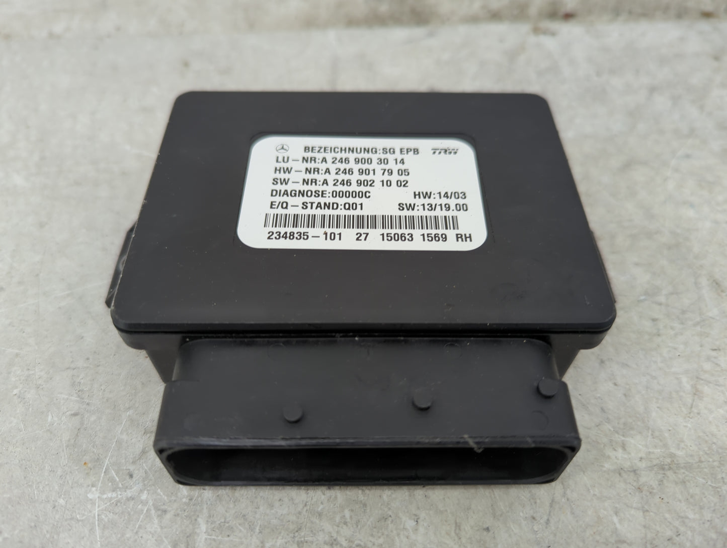 2014 Mercedes-benz Cla250 Body Control Module Bcm Inner Cabin Fuse Box - Oemusedautoparts1.com