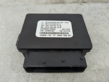 2014 Mercedes-benz Cla250 Body Control Module Bcm Inner Cabin Fuse Box - Oemusedautoparts1.com