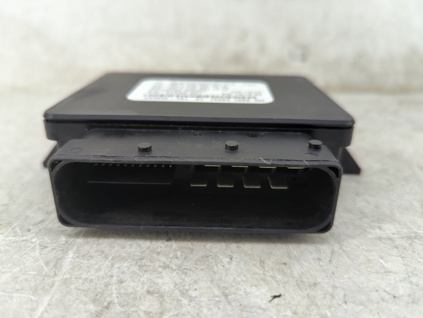 2014 Mercedes-benz Cla250 Body Control Module Bcm Inner Cabin Fuse Box - Oemusedautoparts1.com