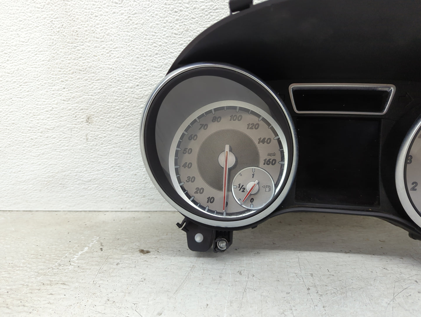 2015 Mercedes-Benz Cla250 Instrument Cluster Speedometer Gauges P/N:0 263 697 114 A117 900 41 01 Miles: Fits OEM Used Auto P