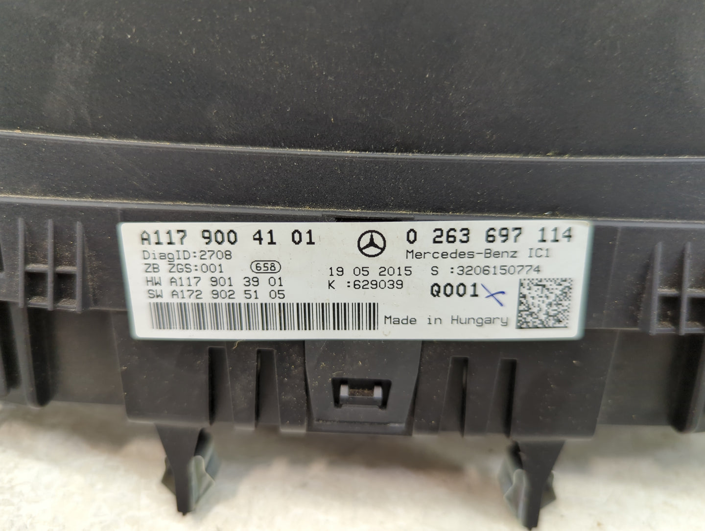 2015 Mercedes-Benz Cla250 Instrument Cluster Speedometer Gauges P/N:0 263 697 114 A117 900 41 01 Miles: Fits OEM Used Auto P