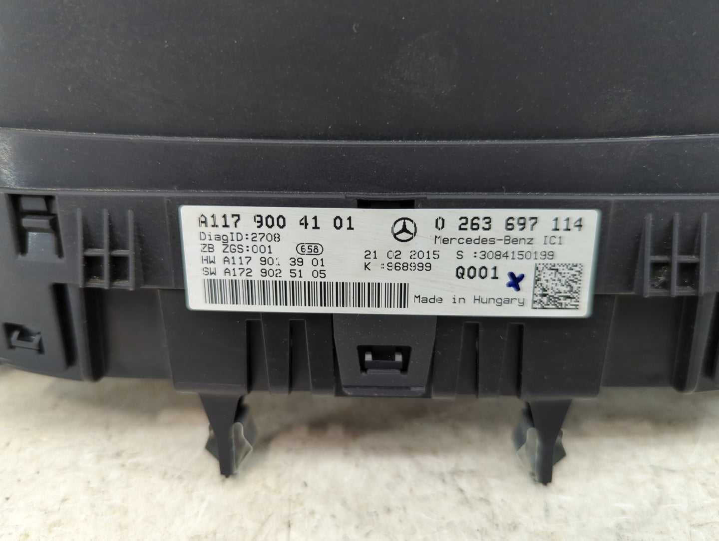 2015 Mercedes-Benz Cla250 Instrument Cluster Speedometer Gauges P/N:0 263 697 114 A117 900 41 01 Miles: Fits OEM Used Auto P