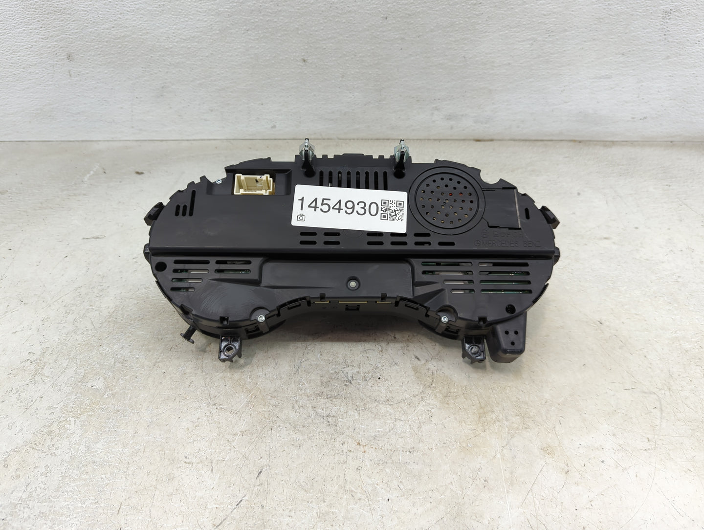 2015 Mercedes-Benz Cla250 Instrument Cluster Speedometer Gauges P/N:0 263 697 114 A117 900 41 01 Miles: Fits OEM Used Auto P