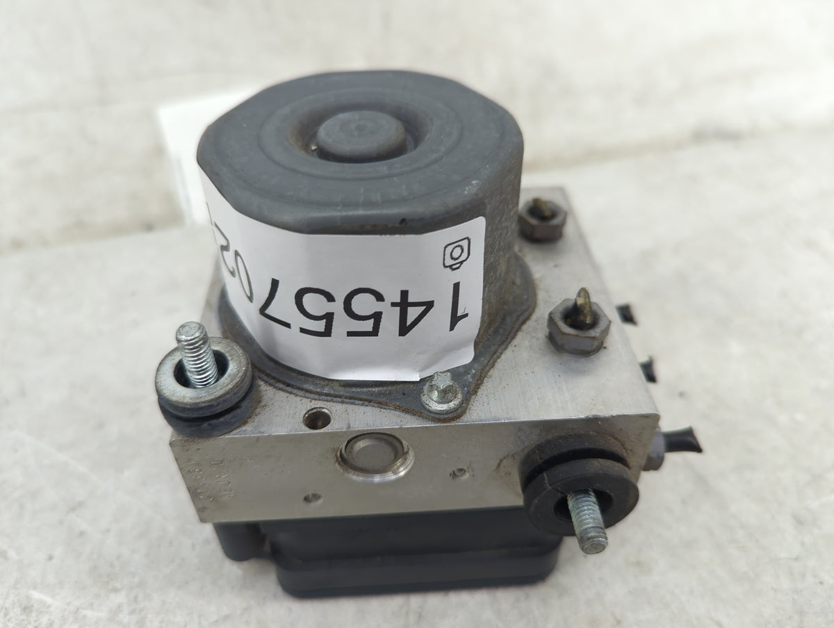 2014-2019 Mercedes-Benz Cla250 Anti-Lock Brake ABS Pump Module Actuator OEM P/N:A0004310500 269627 Fits OEM Used Auto Parts 
