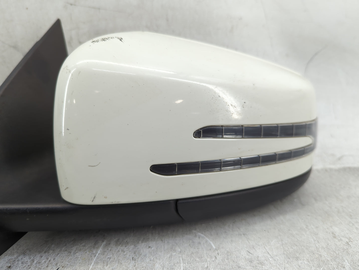 2014-2016 Mercedes-Benz Cla250 Driver Side View Mirror - Left Door Mirror OEM Used - Oemusedautoparts1.com