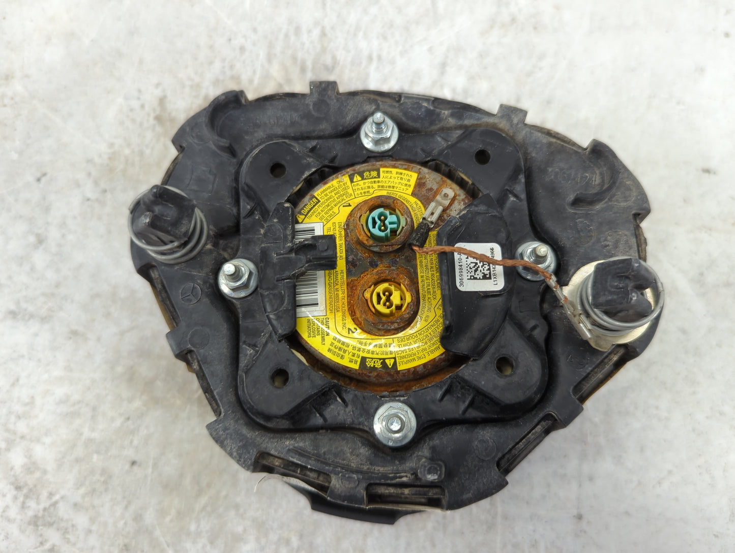 2014 Mercedes-benz Cla250 Air Bag Driver Left Steering Wheel Mounted 1465930 - Oemusedautoparts1.com