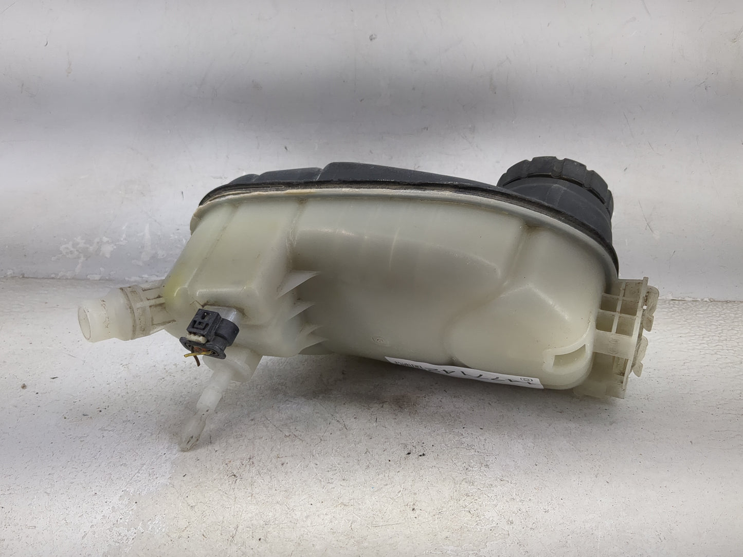2014 Cla250 Radiator Coolant Overflow Expansion Tank Bottle - Oemusedautoparts1.com