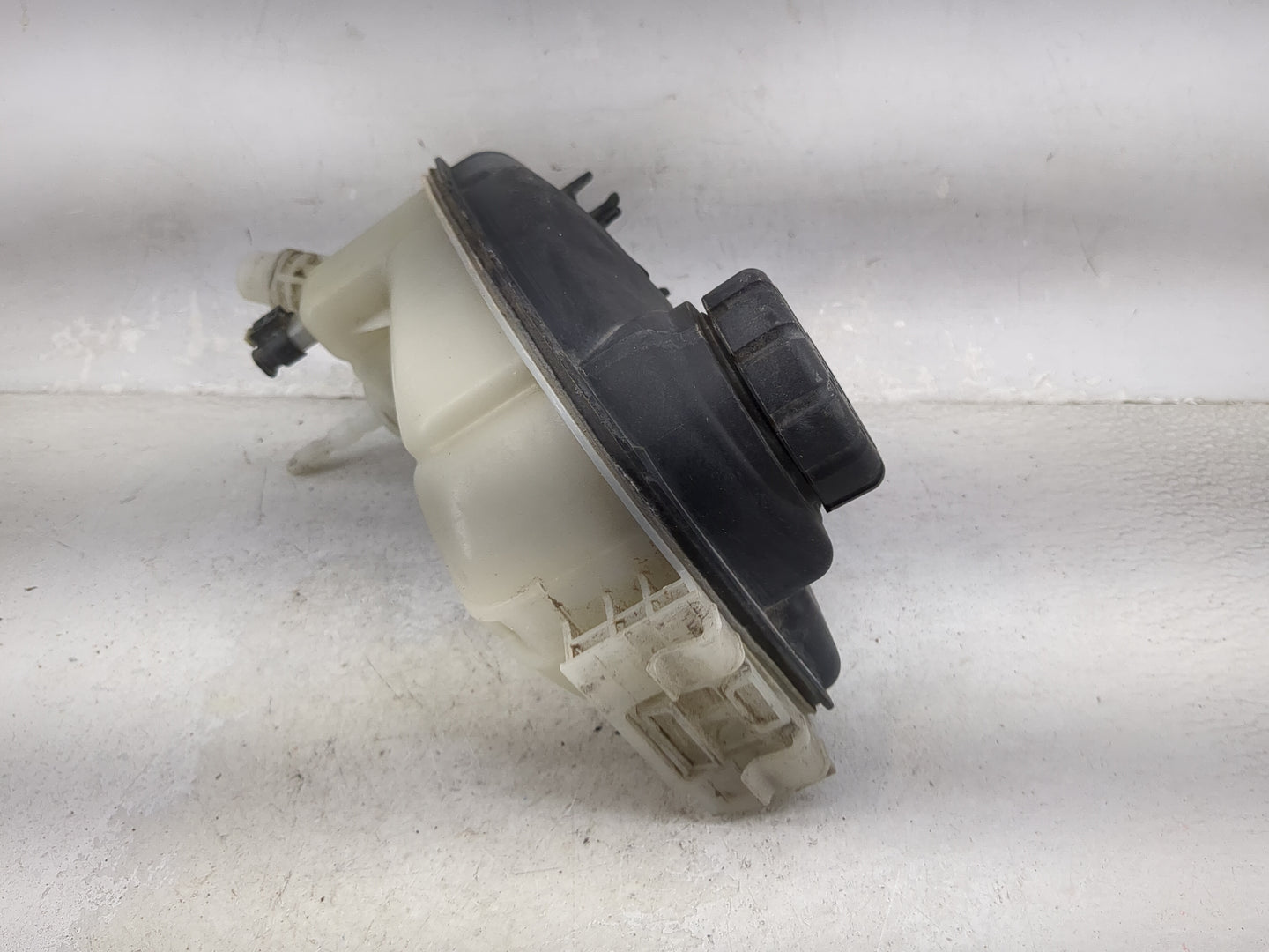 2014 Cla250 Radiator Coolant Overflow Expansion Tank Bottle - Oemusedautoparts1.com