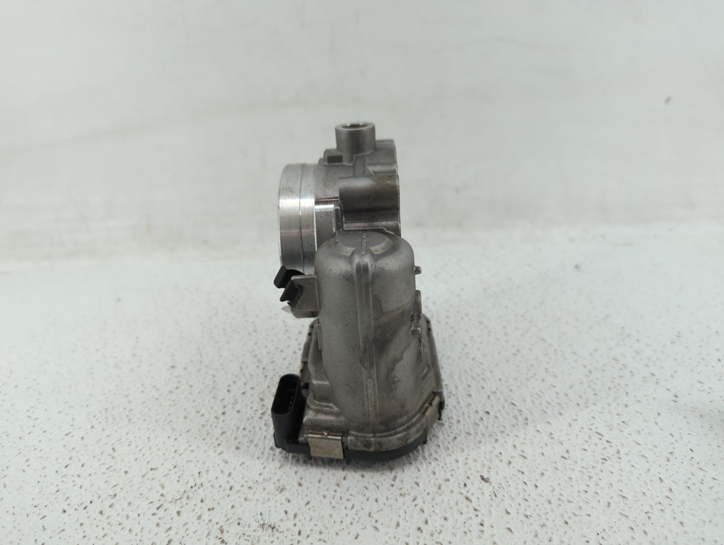 2012-2016 Mercedes-Benz E350 Throttle Body P/N:A 276 141 01 25 2761410125 Fits OEM Used Auto Parts - Oemusedautoparts1.com
