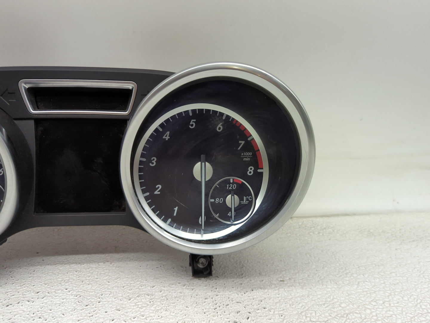 2015 Mercedes-Benz Gl-Class Instrument Cluster Speedometer Gauges P/N:A1669007813 0263683304, A1669014002 Miles:166K Fits OE