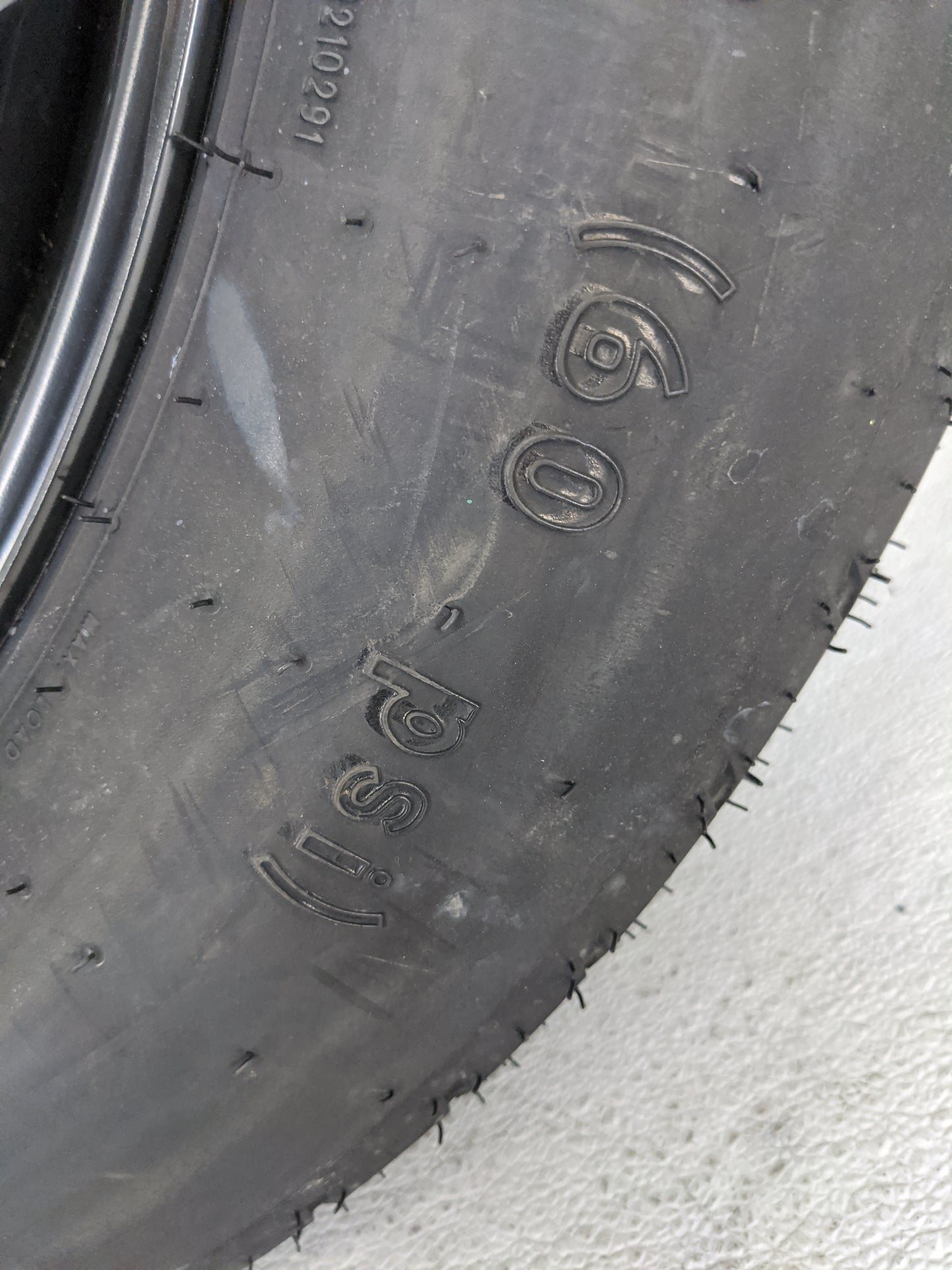 2011-2016 Mercedes-benz Gl350 Spare Donut Tire Wheel Rim Oem - Oemusedautoparts1.com