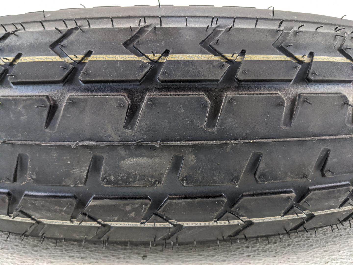 2011-2016 Mercedes-benz Gl350 Spare Donut Tire Wheel Rim Oem - Oemusedautoparts1.com