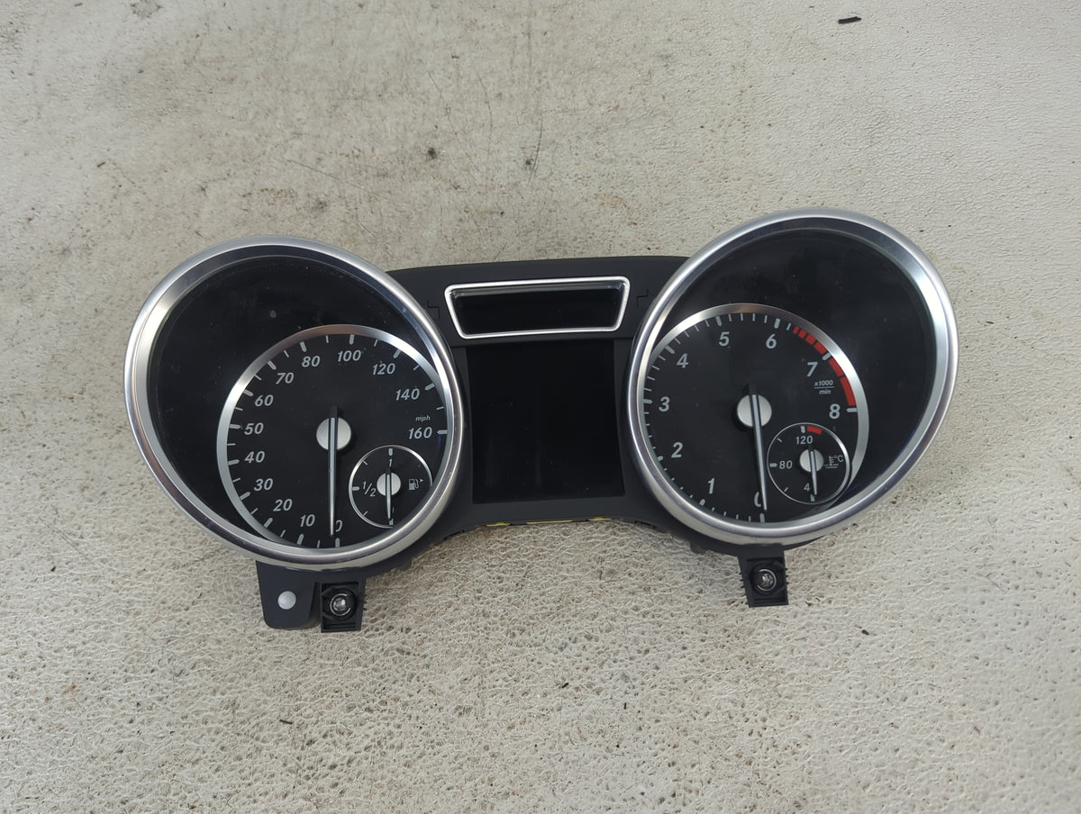 2015 Mercedes-Benz Gl450 Instrument Cluster Speedometer Gauges P/N:A1669007813 0263683304, A1669014002, A1729023505 Miles: F