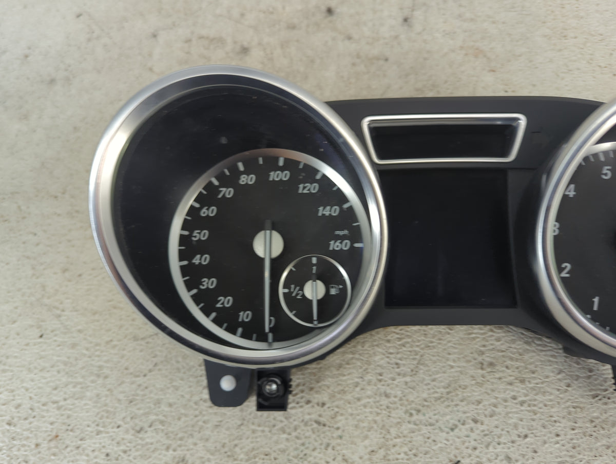 2015 Mercedes-Benz Gl450 Instrument Cluster Speedometer Gauges P/N:A1669007813 0263683304, A1669014002, A1729023505 Miles: F