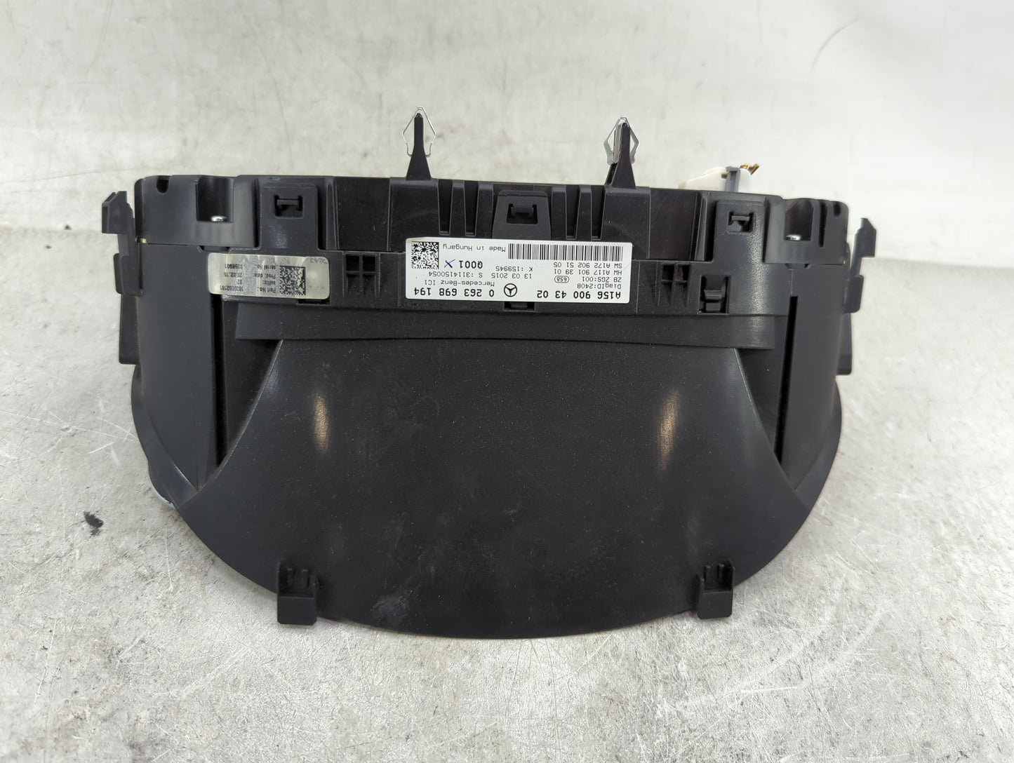 2015 Mercedes-Benz Gla-Class Instrument Cluster Speedometer Gauges P/N:A1569004302 0263698194 Miles:104K Fits Fits 2016 OEM 