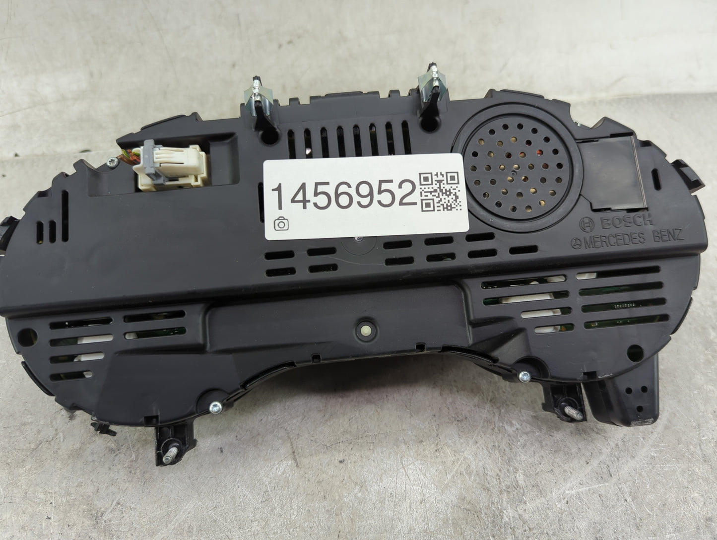 2015 Mercedes-Benz Gla-Class Instrument Cluster Speedometer Gauges P/N:A1569004302 0263698194 Miles:104K Fits Fits 2016 OEM 