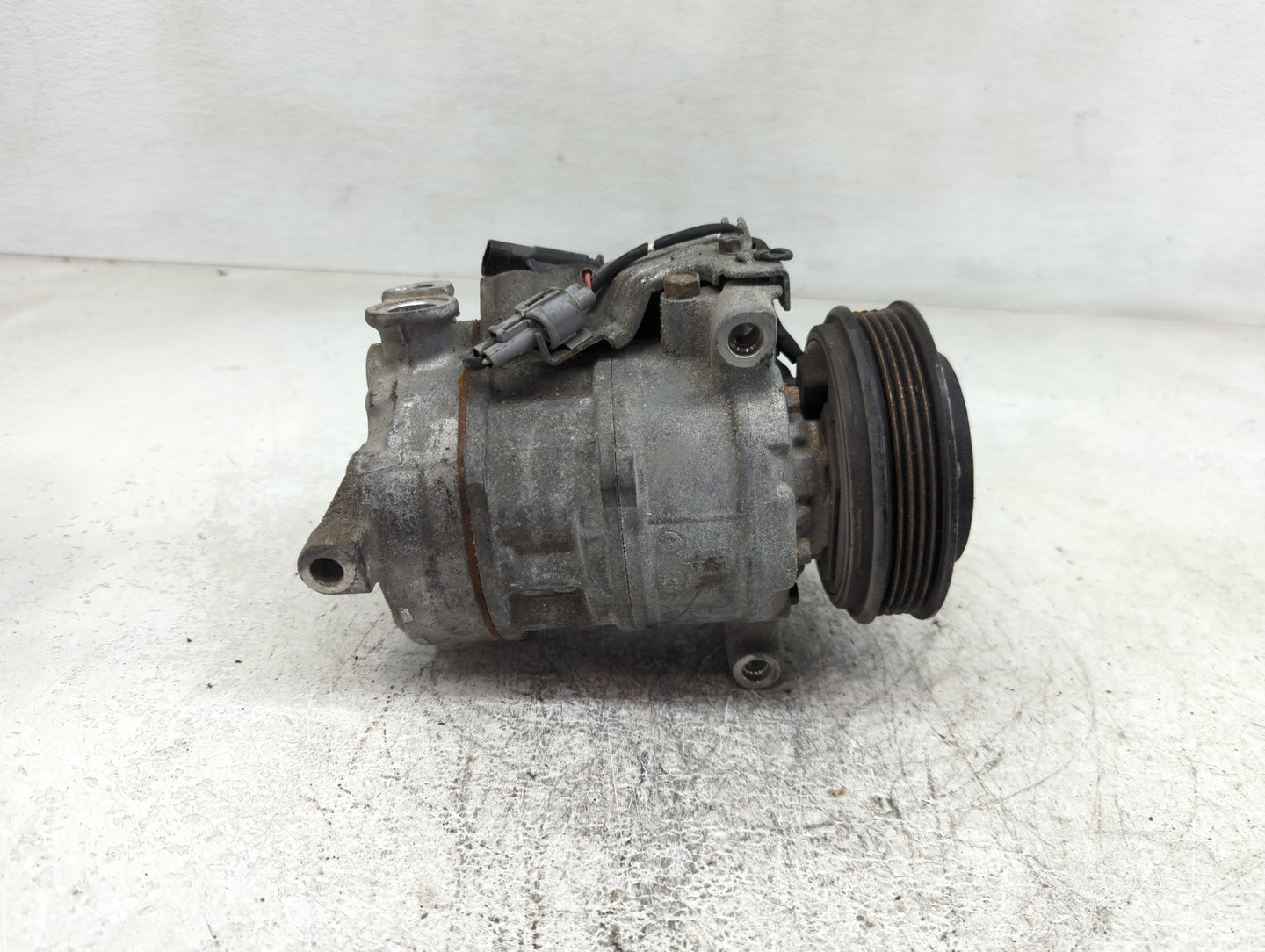 2015-2016 Mercedes-benz Gla250 Air Conditioning A/c Ac Compressor Oem - Oemusedautoparts1.com