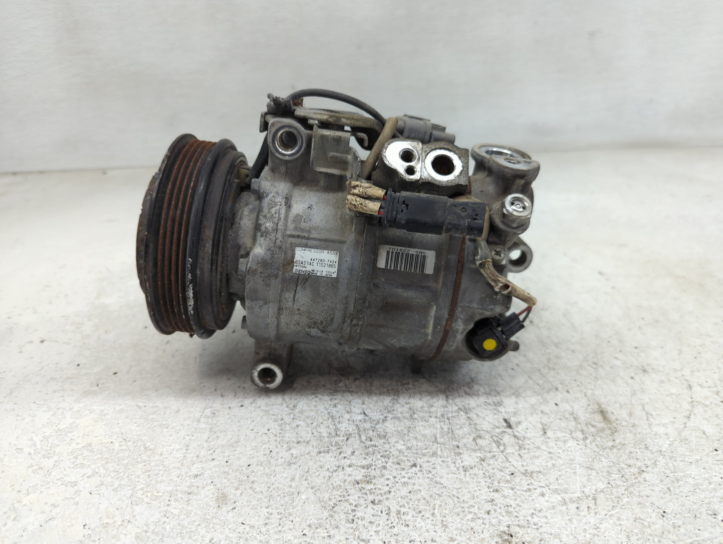 2015-2016 Mercedes-benz Gla250 Air Conditioning A/c Ac Compressor Oem - Oemusedautoparts1.com
