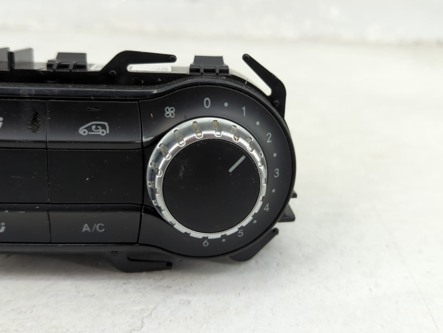 2015-2016 Mercedes-Benz Gla250 Climate Control Module Temperature AC/Heater Replacement P/N:A2469000615 A2469010605 Fits OEM