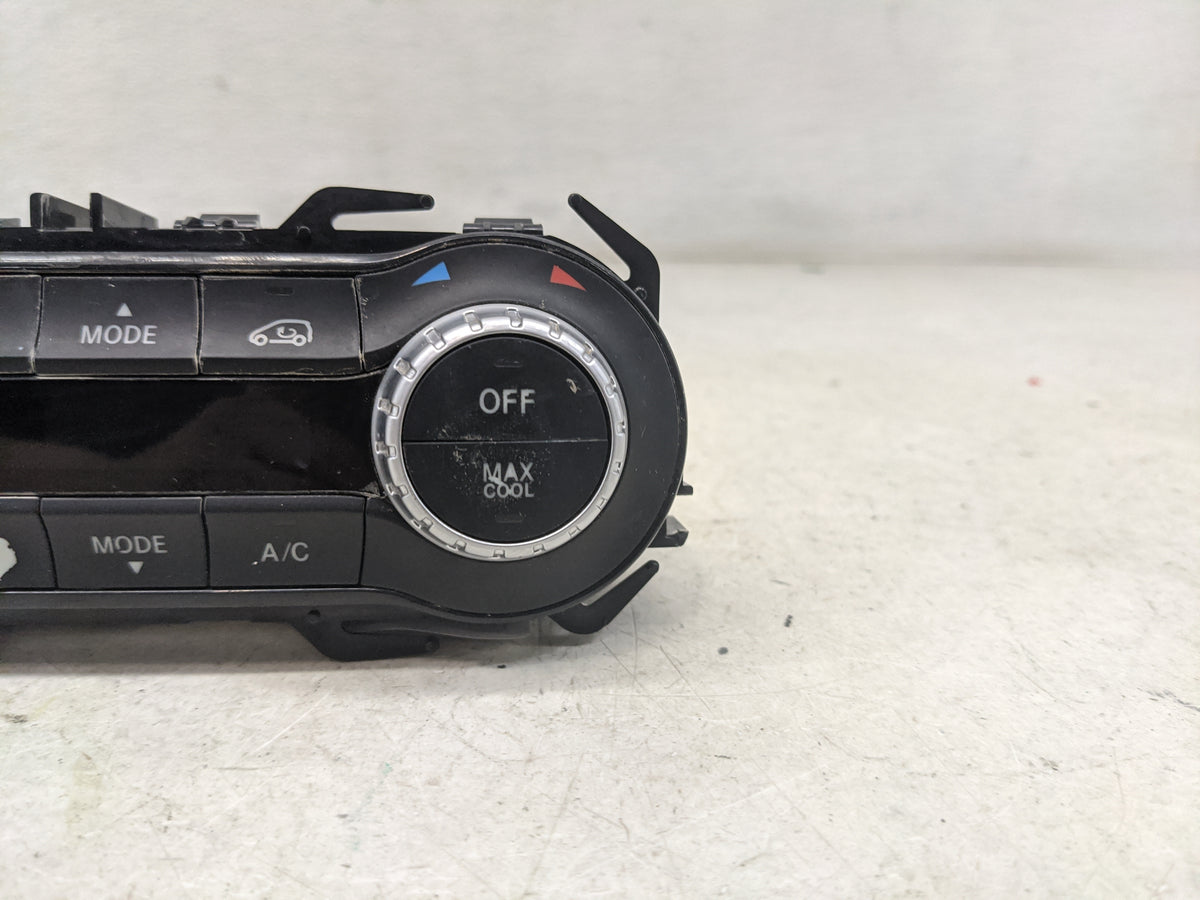 2015 Mercedes-Benz Gla250 Climate Control Module Temperature AC/Heater Replacement P/N:A2469002508 A2469010905, 5HB01044904 