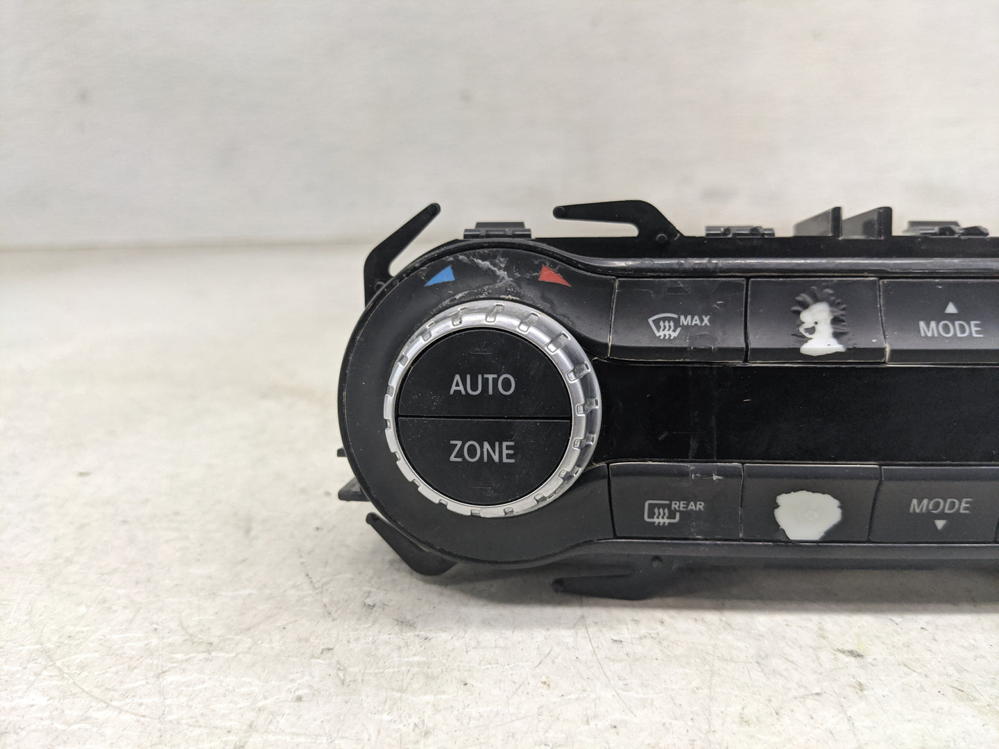 2015 Mercedes-Benz Gla250 Climate Control Module Temperature AC/Heater Replacement P/N:A2469002508 A2469010905, 5HB01044904 