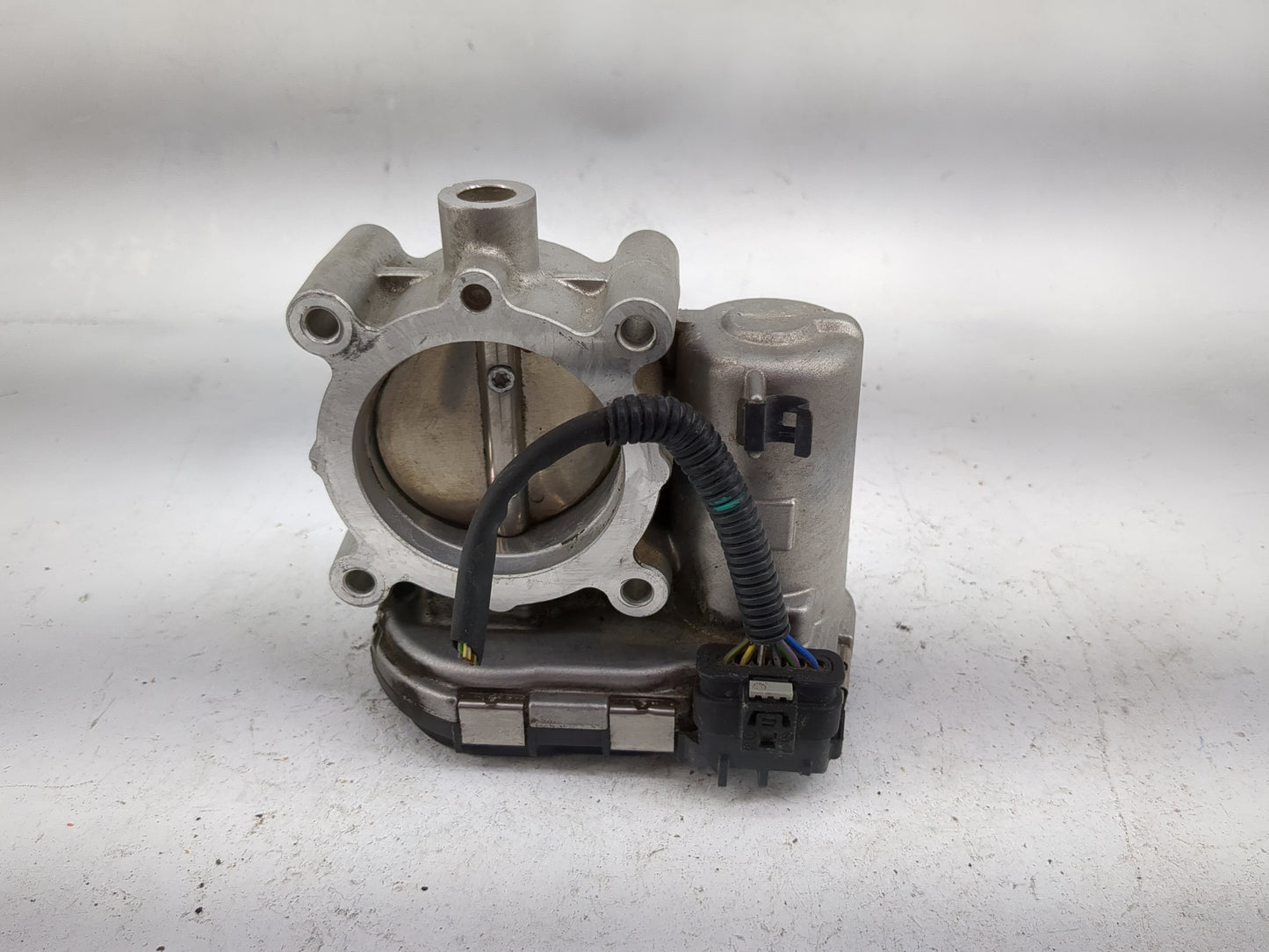 2015-2020 Mercedes-Benz Gla250 Throttle Body P/N:A2701410025 0280750541 Fits Fits 2013 2014 2015 2016 2017 2018 2019 2020 20