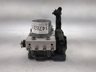 compare product 2015 Mercedes-Benz Gla250 ABS Pump Control Module Replacement P/N:A0094316812 0265249586, 0265951469 Fits OEM Used Auto Parts