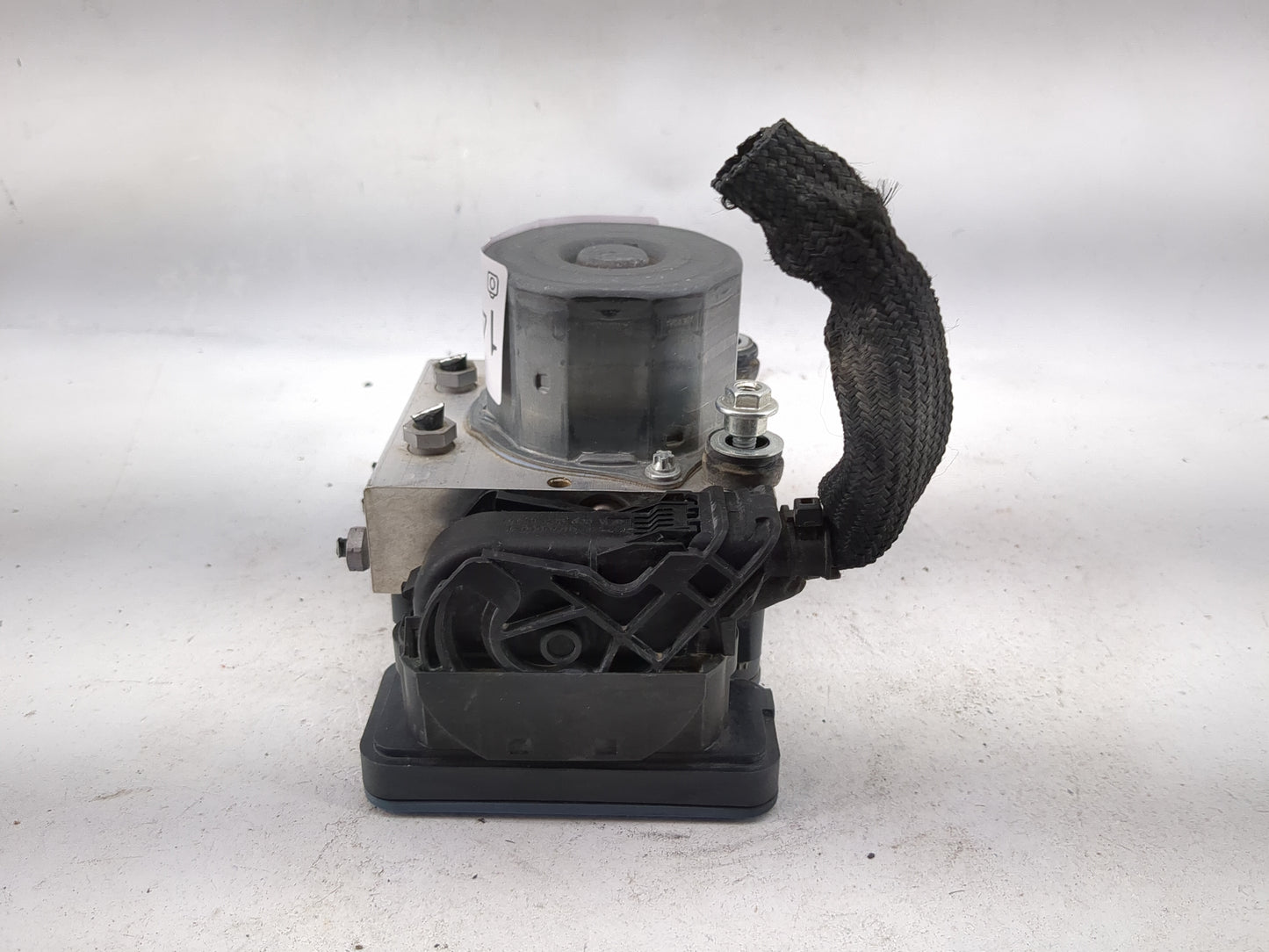 2015 Mercedes-Benz Gla250 ABS Pump Control Module Replacement P/N:A0094316812 0265249586, 0265951469 Fits OEM Used Auto Part