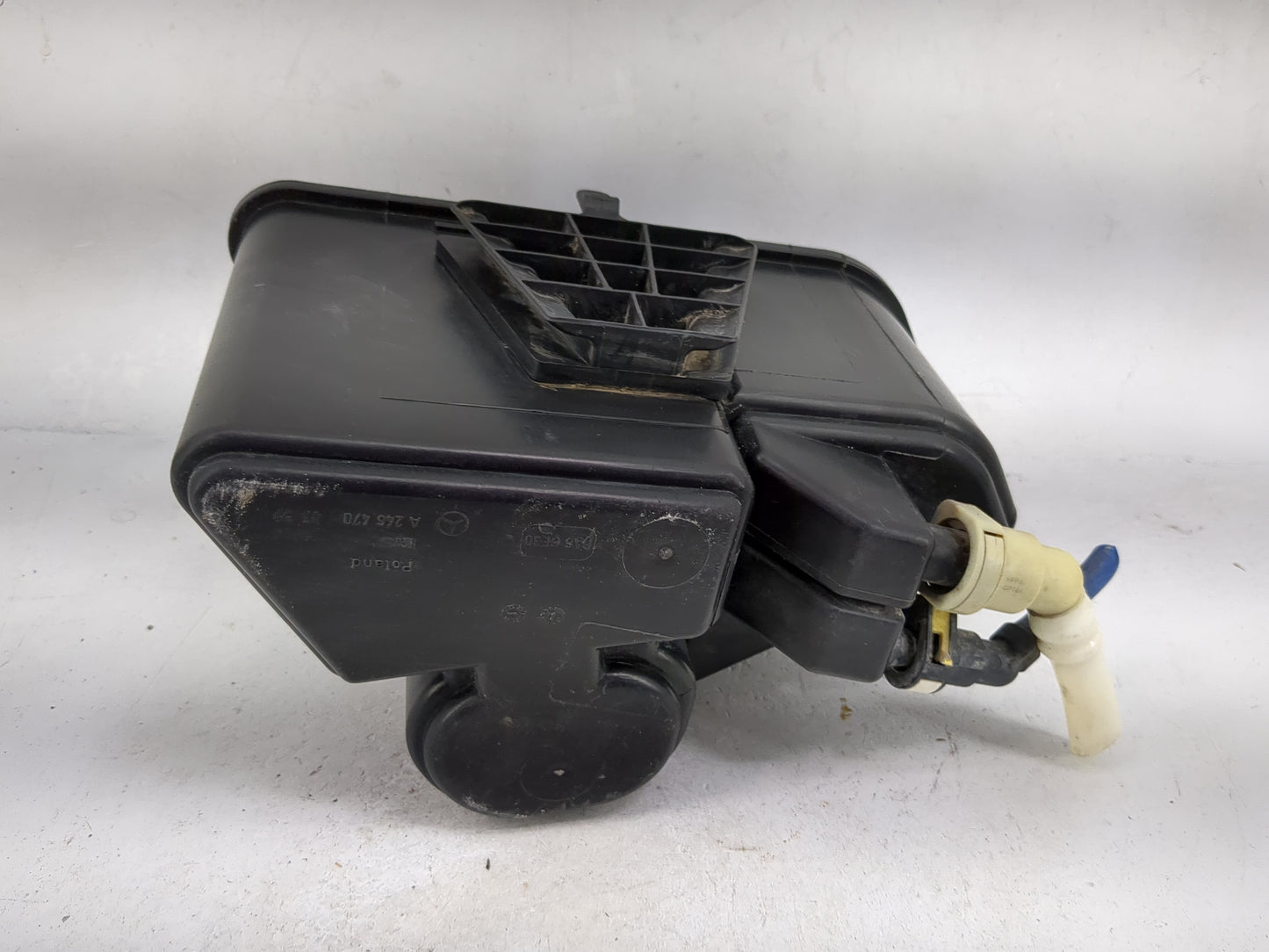 2015 Mercedes-benz Gla250 Fuel Vapor Charcoal Canister - Oemusedautoparts1.com