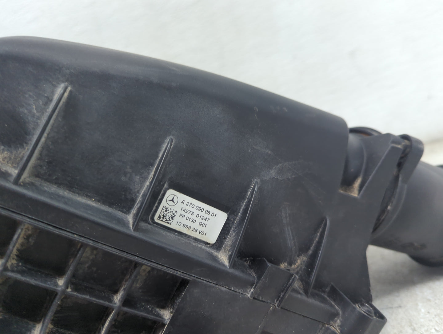 2015 Mercedes-benz Gla250 Air Cleaner Intake-duct Hose Tube - Oemusedautoparts1.com
