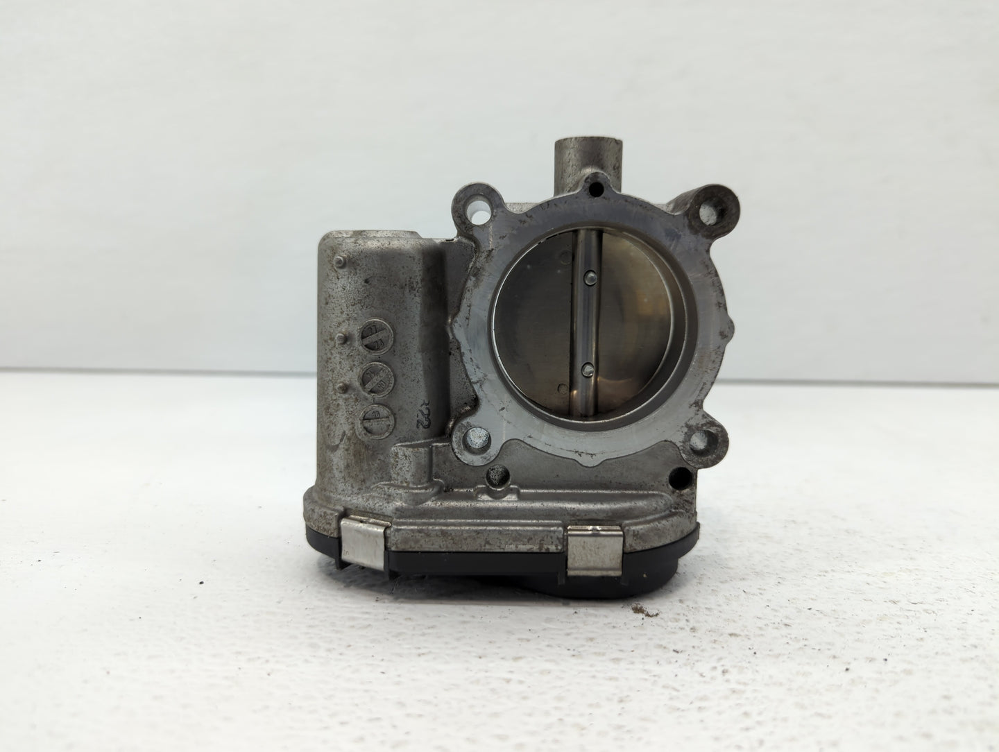 2015-2020 Mercedes-Benz Gla250 Throttle Body P/N:A 270 141 00 25 2701410025 Fits Fits 2013 2014 2015 2016 2017 2018 2019 202