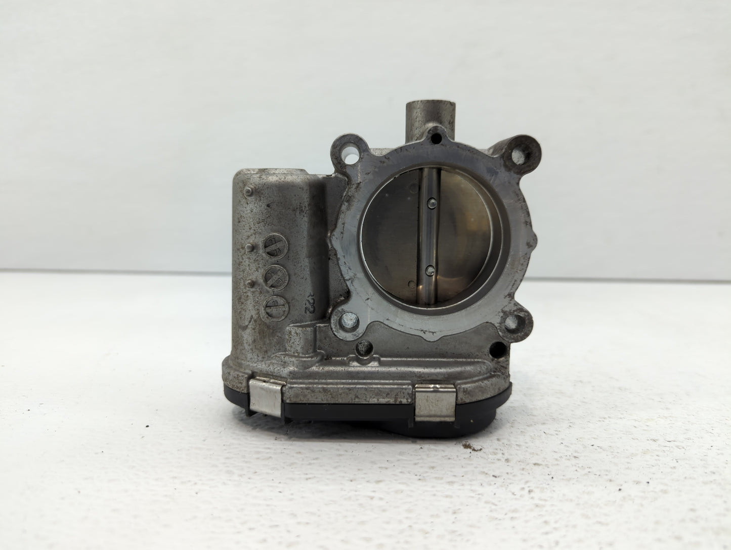 2015-2020 Mercedes-Benz Gla250 Throttle Body P/N:A 270 141 00 25 2701410025 Fits Fits 2013 2014 2015 2016 2017 2018 2019 202