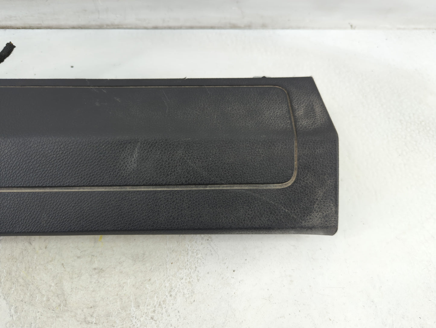2015-2020 Mercedes-Benz Gla250 Air Bag Passenger Right Knee OEM P/N:620687200E Fits Fits 2014 2015 2016 2017 2018 2019 2020 