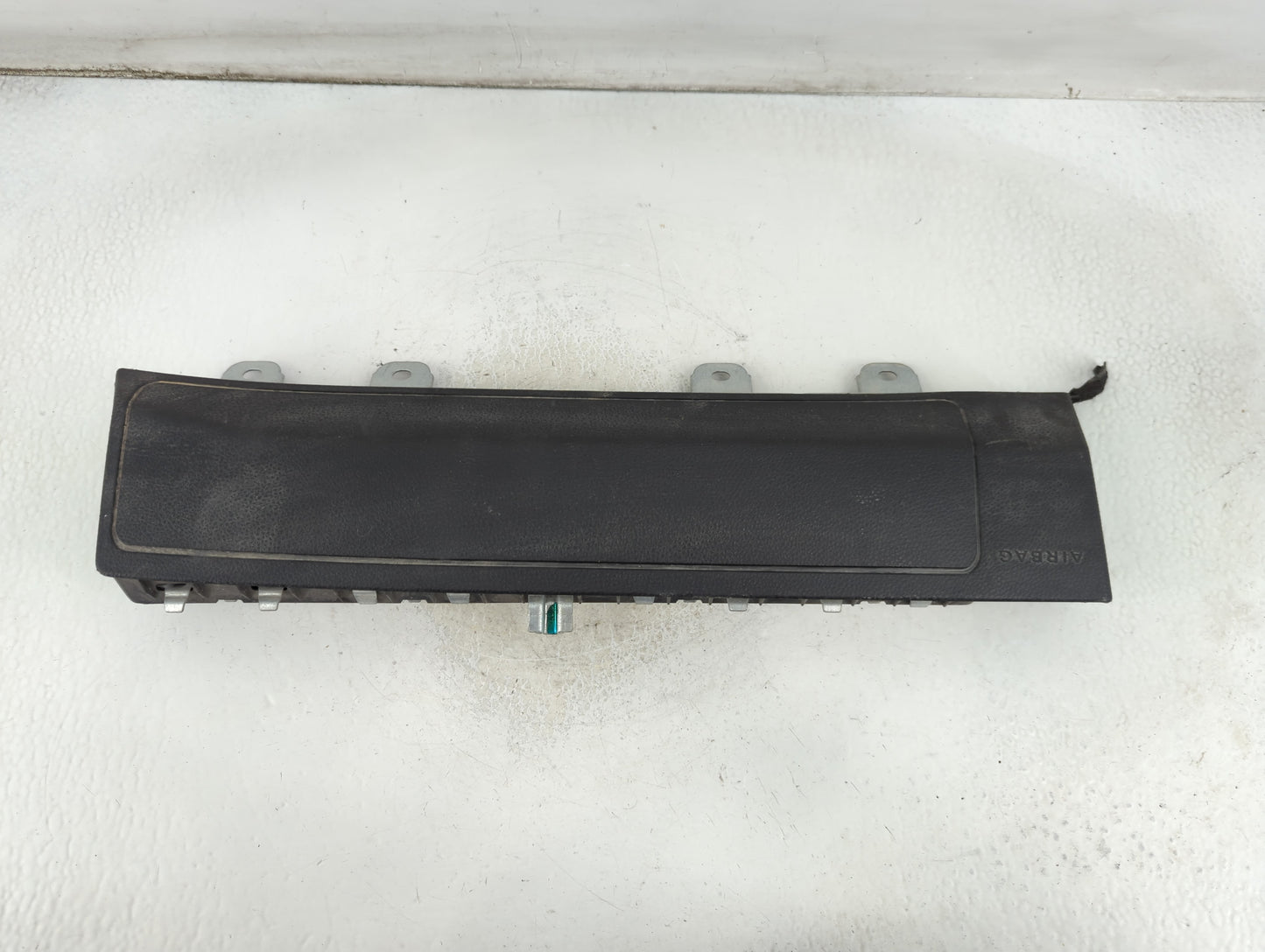 2015-2020 Mercedes-Benz Gla250 Air Bag Driver Left Knee OEM P/N:A 176 860 13 02 Fits Fits 2014 2015 2016 2017 2018 2019 2020