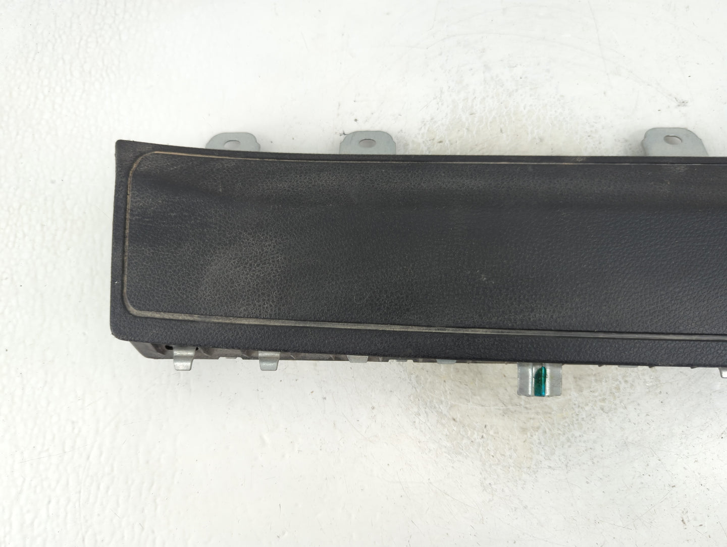2015-2020 Mercedes-Benz Gla250 Air Bag Driver Left Knee OEM P/N:A 176 860 13 02 Fits Fits 2014 2015 2016 2017 2018 2019 2020