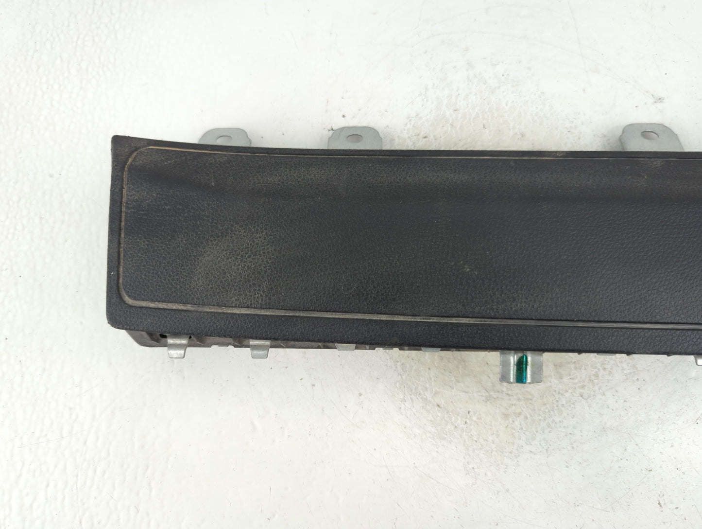 2015-2020 Mercedes-Benz Gla250 Air Bag Driver Left Knee OEM P/N:A 176 860 13 02 Fits Fits 2014 2015 2016 2017 2018 2019 2020