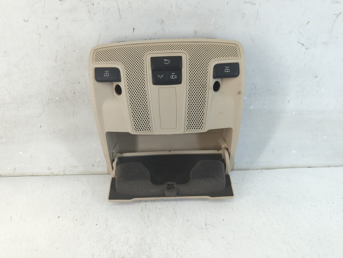 2015 Mercedes-benz Gla250 Overhead Roof Console - Oemusedautoparts1.com