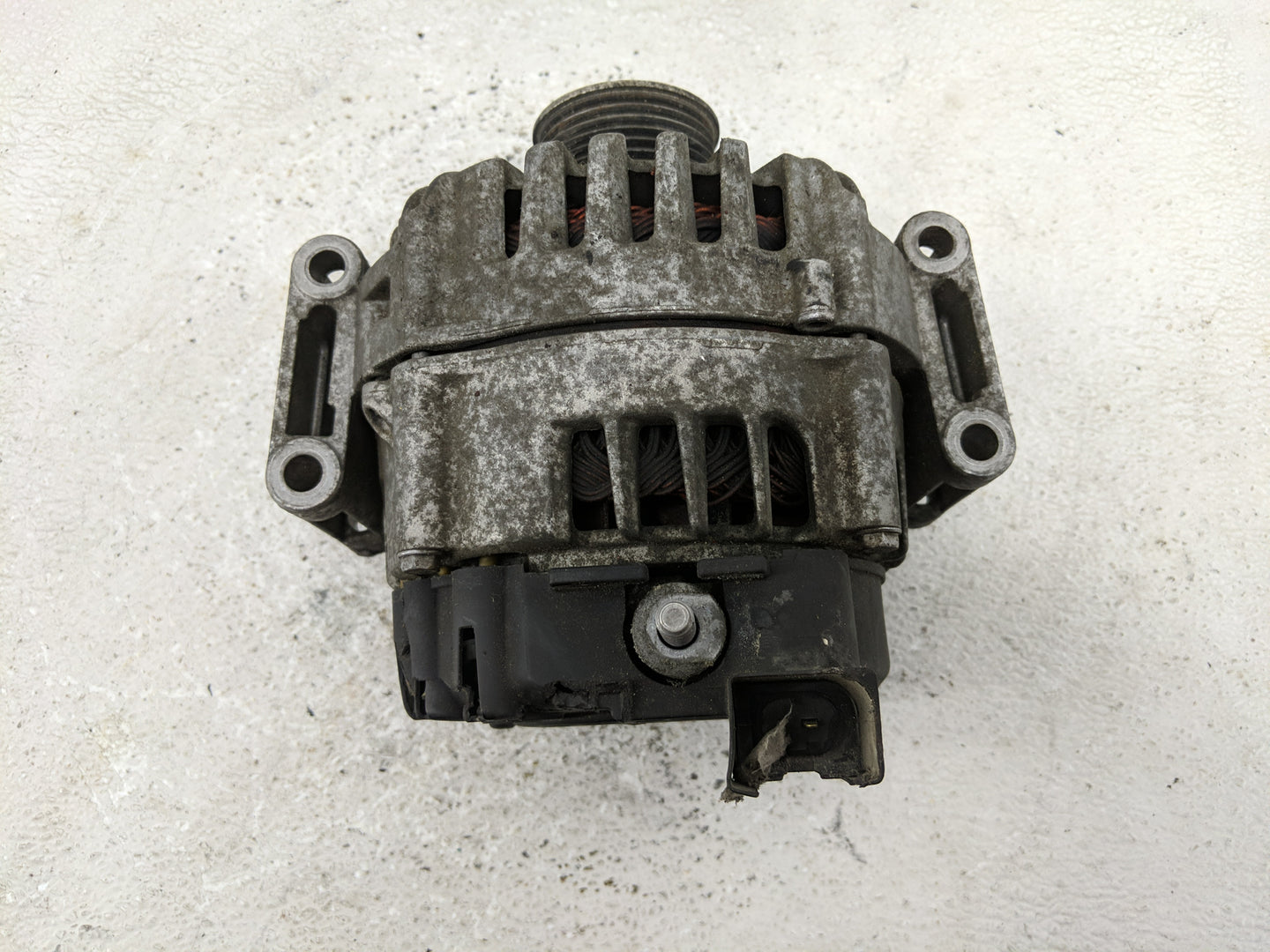 2015 Mercedes-Benz Gle350 Alternator Replacement Generator Charging Assembly Engine OEM P/N:000 906 17 22 A0009061722 Fits O