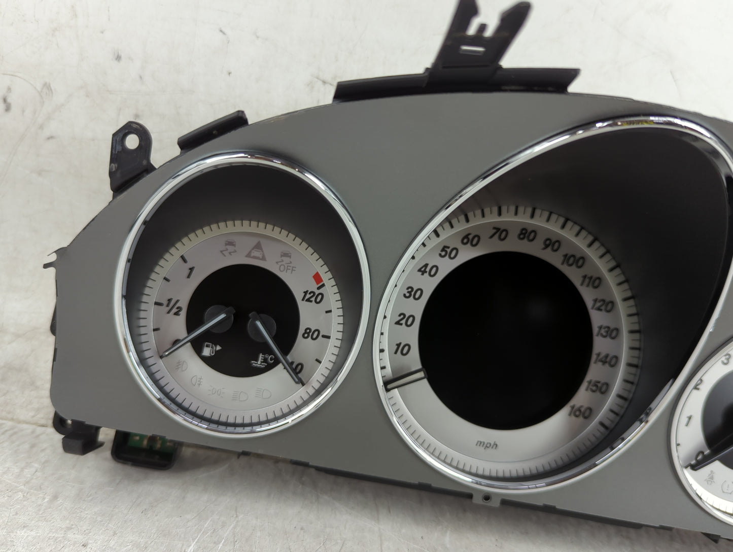 2014-2015 Mercedes-Benz Glk350 Instrument Cluster Speedometer Gauges P/N:A2C37587700 A2049006113 Miles:65K Fits Fits 2014 20