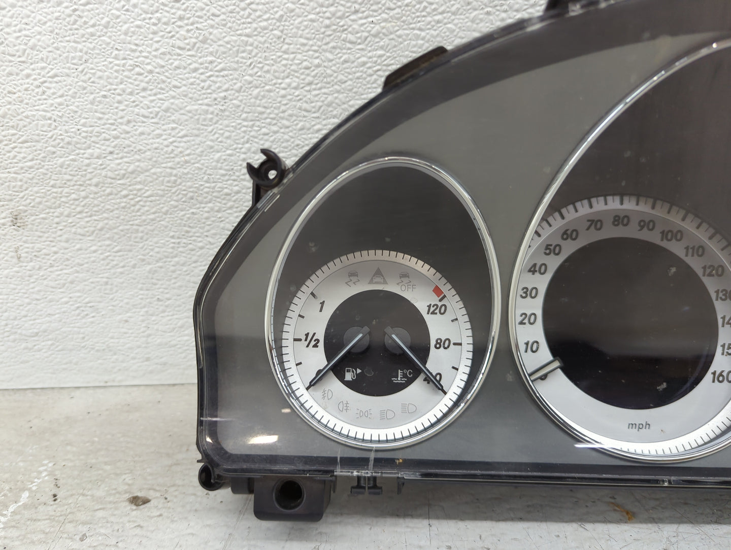 2014-2015 Mercedes-Benz Glk350 Instrument Cluster Speedometer Gauges P/N:A2C37587700 A2049006113 Miles: Fits Fits 2014 2015 
