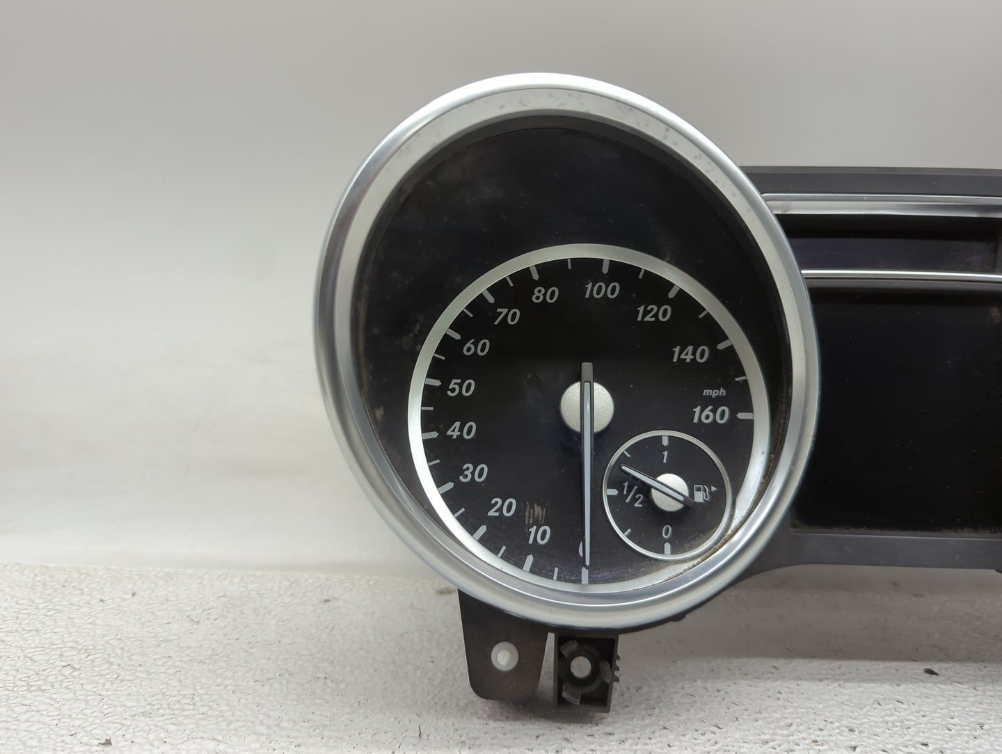 2015 Mercedes-Benz Ml Instrument Cluster Speedometer Gauges P/N:A1669007813 0263683304, A1669014002, A1729023505 Miles:97K F