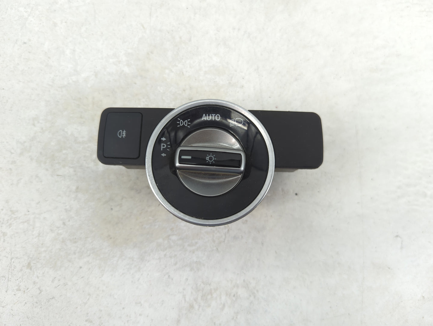 2015 Mercedes-benz Ml350 Headlight Head Light Switch Lamp Control - Oemusedautoparts1.com